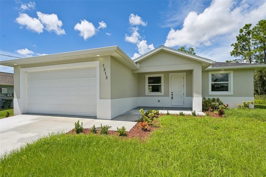 Kacerik St, North Port, FL 34288