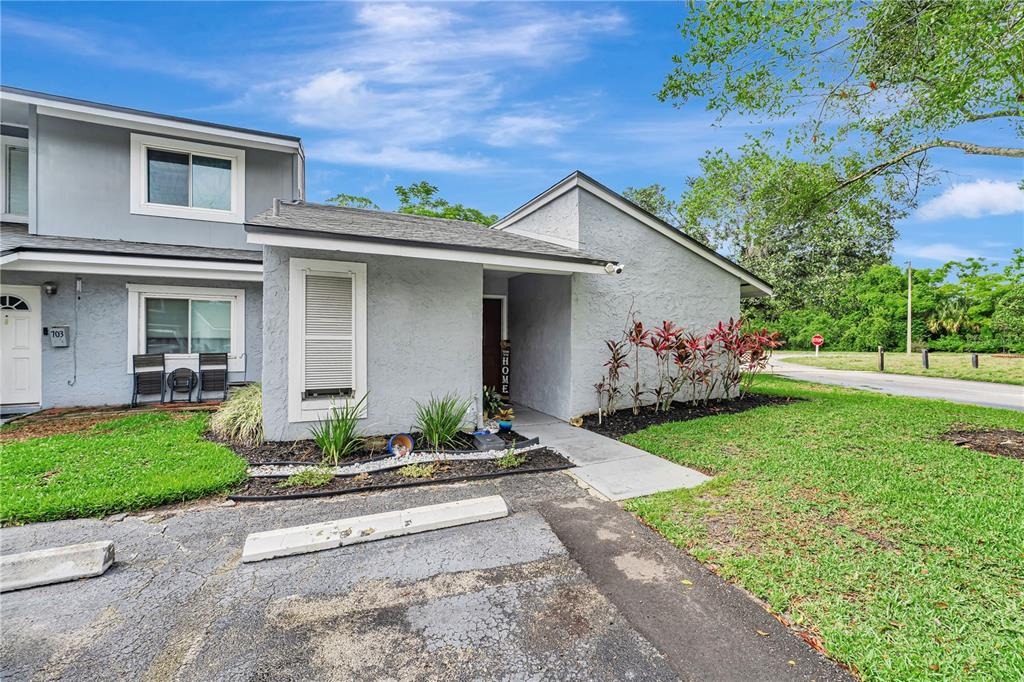 Saint Michael Ln, Altamonte Springs, FL 32714