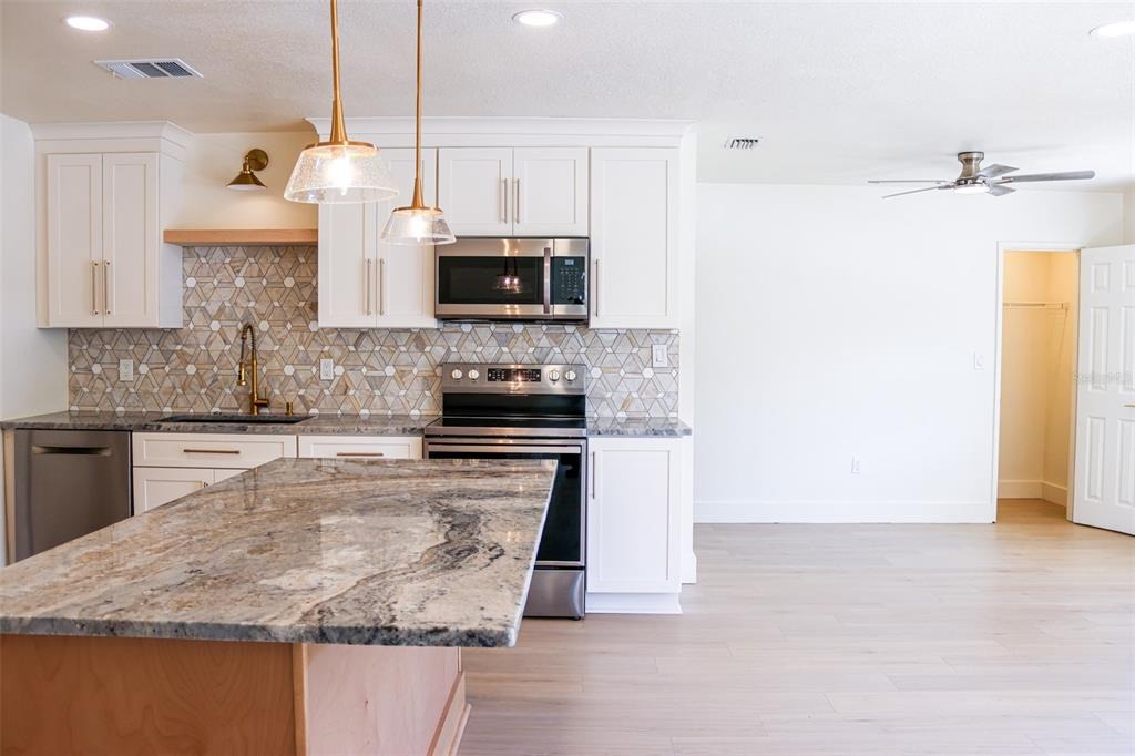 Bay View Ave, Tampa, FL 33611 #1