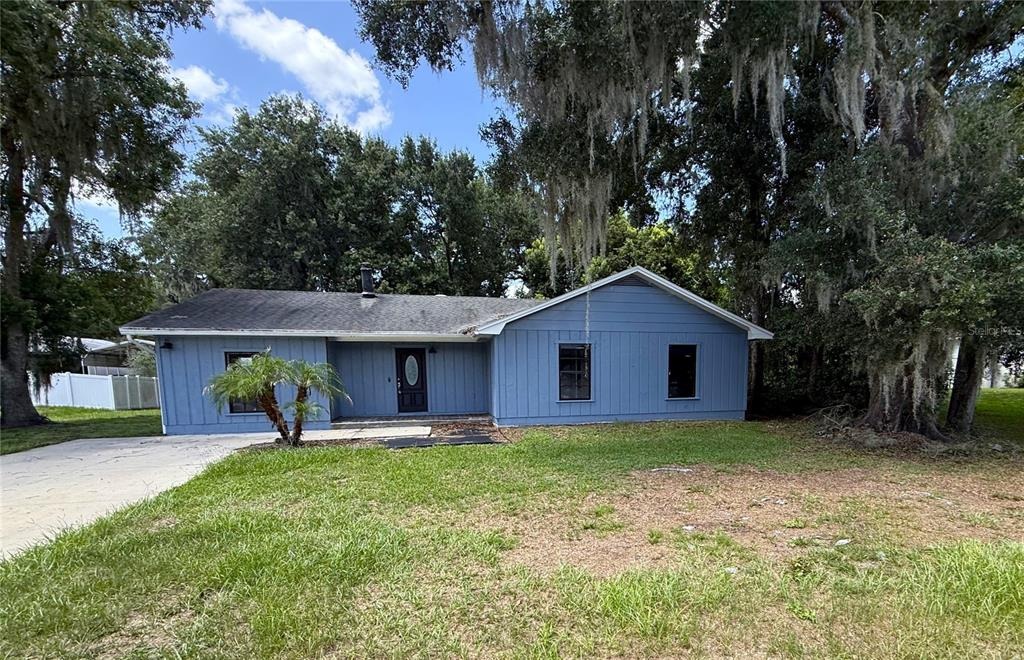 Tracy Way, Lakeland, FL 33809