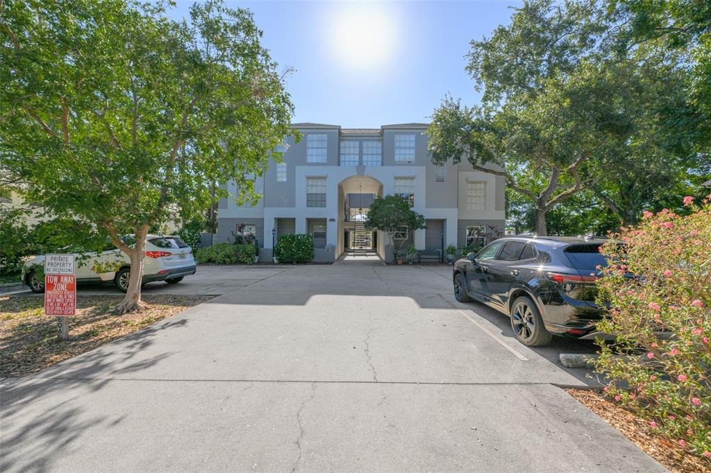 Glen Ave, Tampa, FL 33609