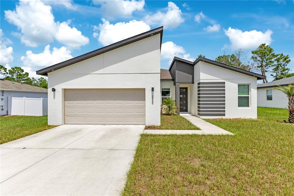 Hyacinth Ct, Kissimmee, FL 34759