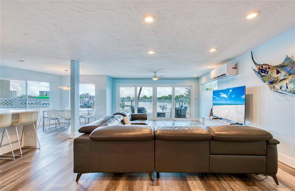 Bay Plz, Treasure Island, FL 33706 #1