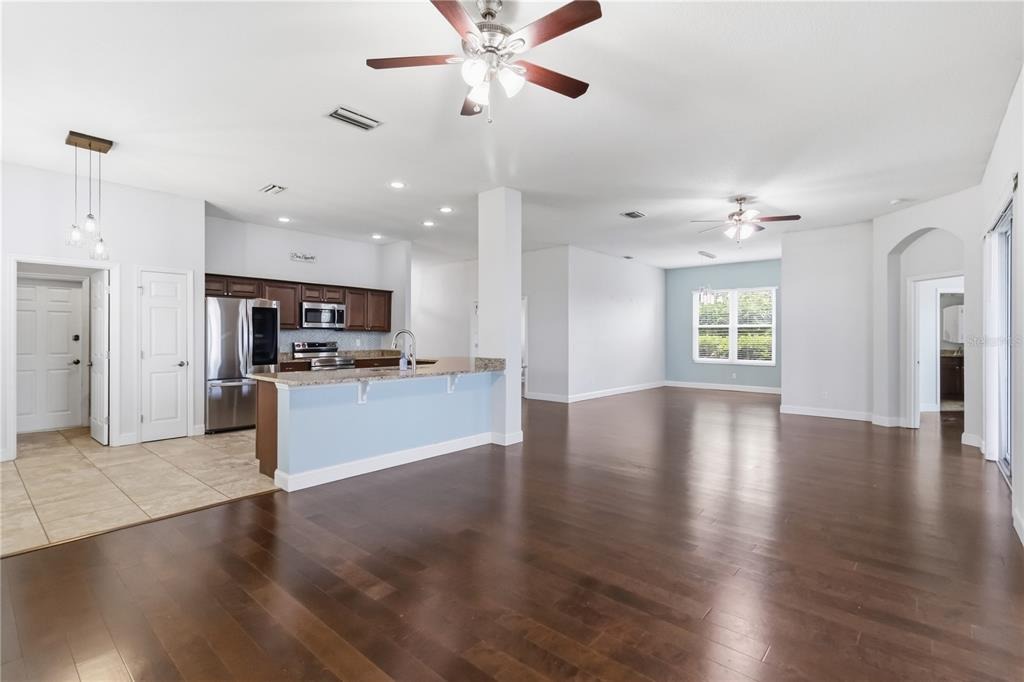 52nd Ave, Bradenton, FL 34210 #1