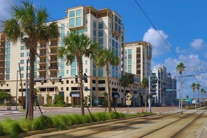 Madison St, Tampa, FL 33602