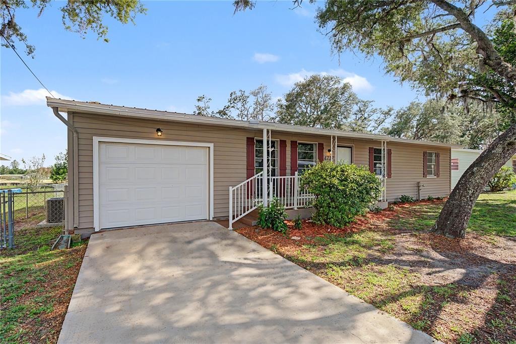 Howard St, Sebring, FL 33870