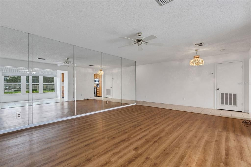 Fernwood Cir, Seminole, FL 33777 #1