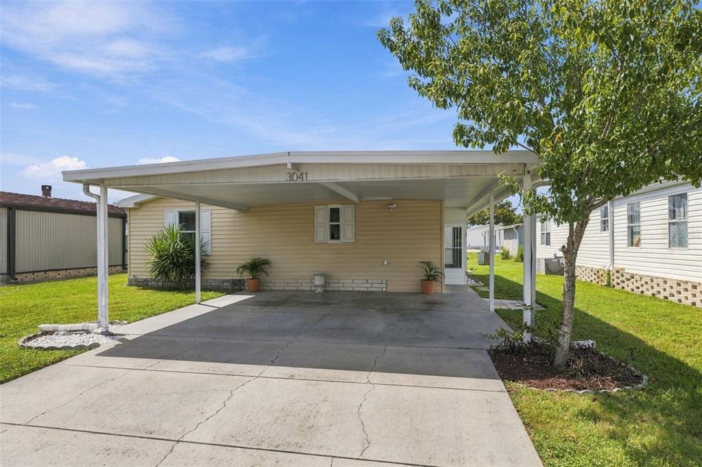 Short Leaf St, Wesley Chapel, FL 33543