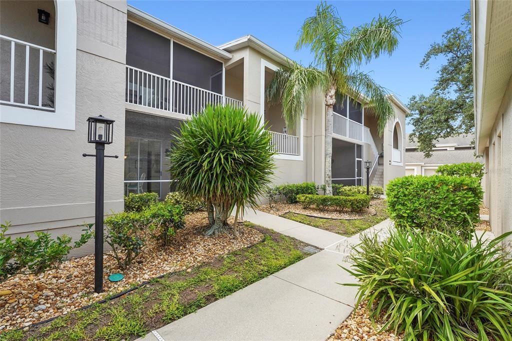 High Gate Dr, Sarasota, FL 34238