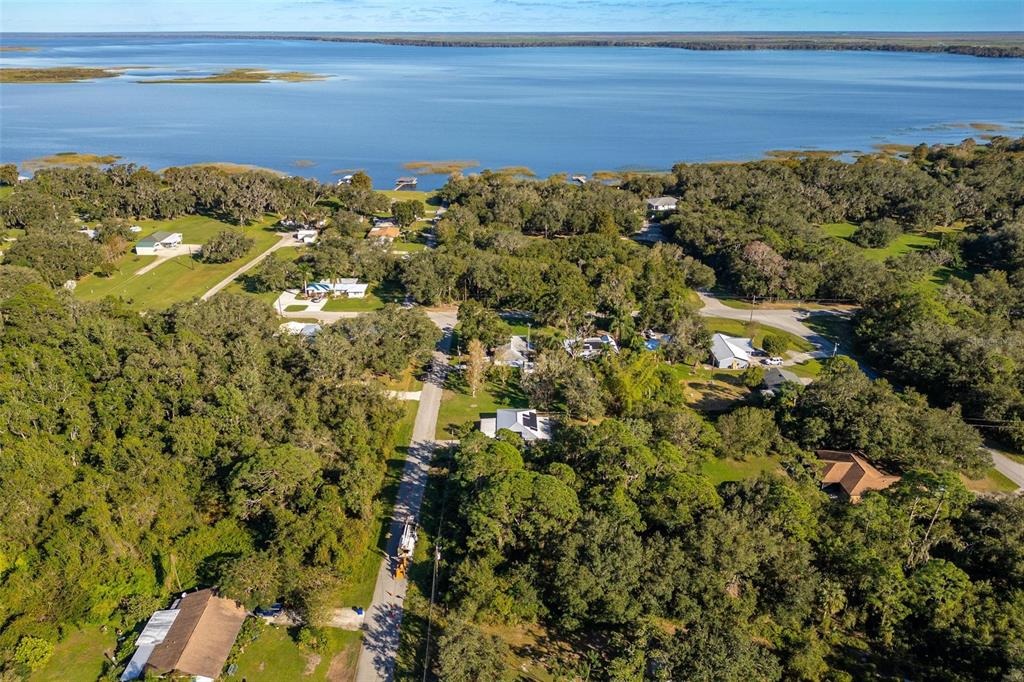 Fringe St, Lake Placid, FL 33852