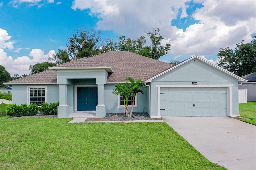 Cove At Eagle Lake Cir, Eagle Lake, FL 33839