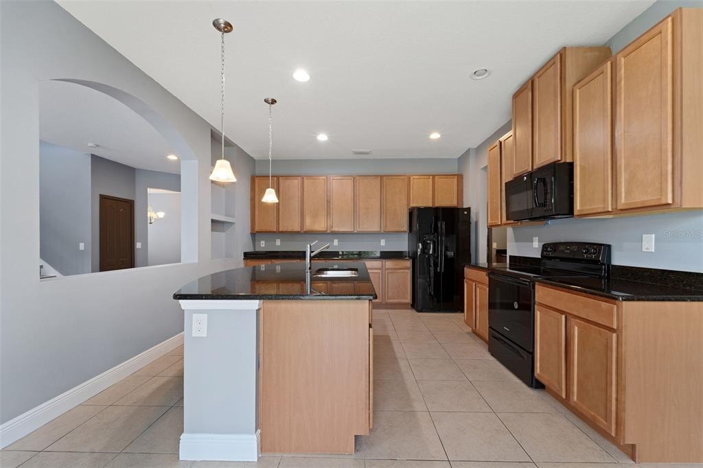 Tahiti Isle Ln, Tampa, FL 33647 #1