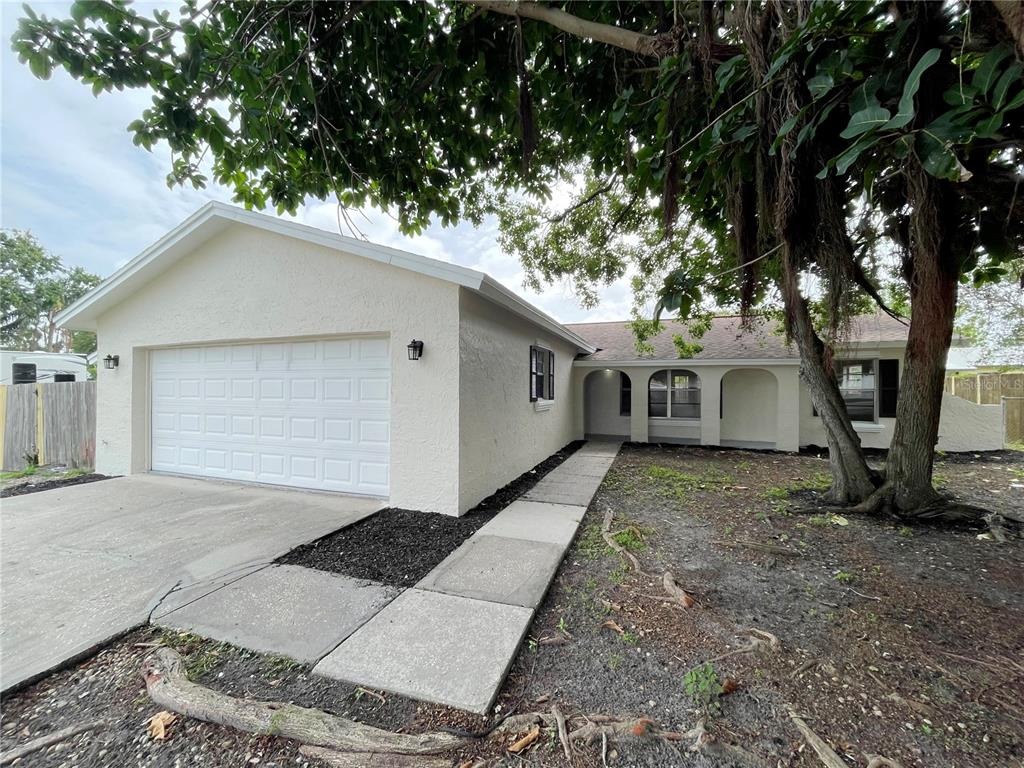 Cornwall Ct, Brandon, FL 33510