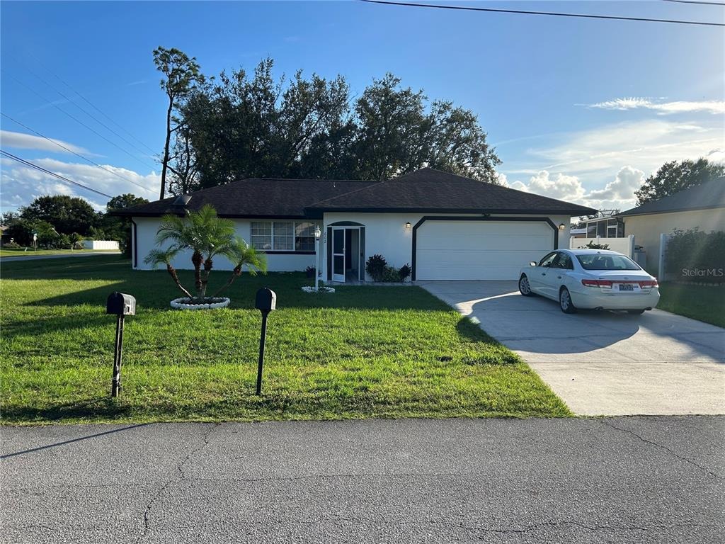 Mesilla Dr, Kissimmee, FL 34758