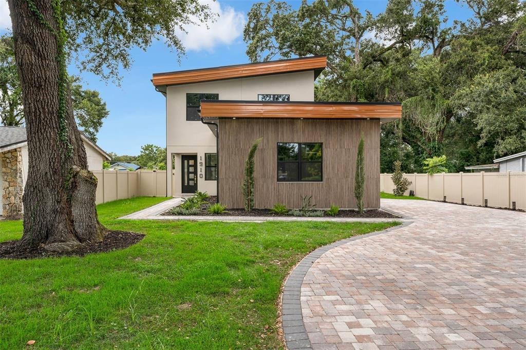 Cloverlawn Ave, Orlando, FL 32806