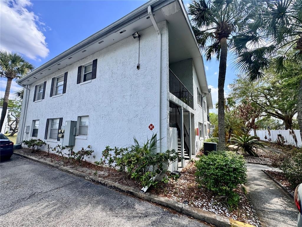Amberly Ave, Orlando, FL 32822