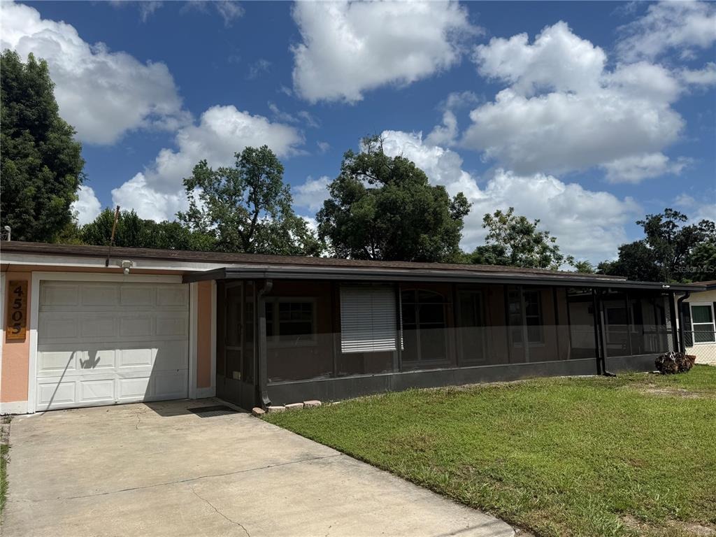 Rossmore Dr, Orlando, FL 32810