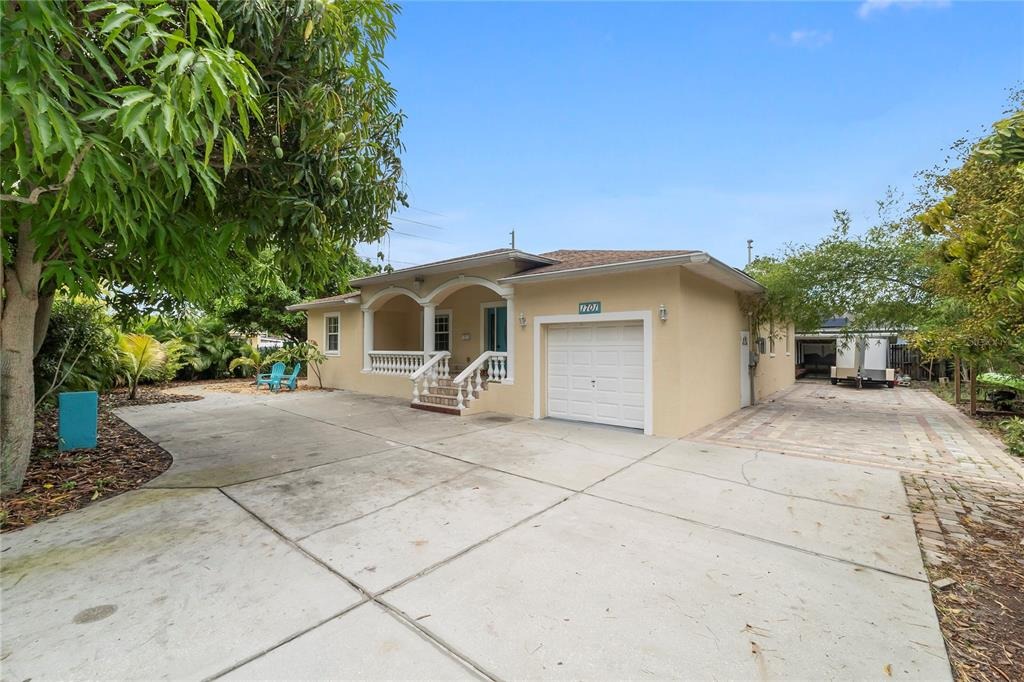 38th Ave, Saint Petersburg, FL 33713