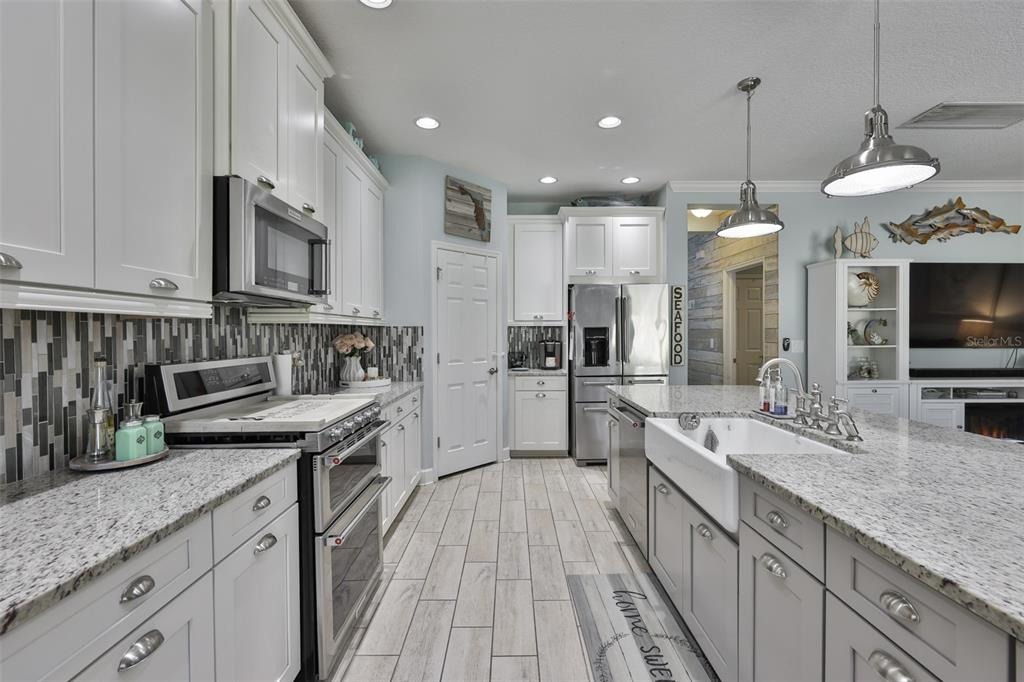 Admiral Pointe Dr, Apollo Beach, FL 33572 #1