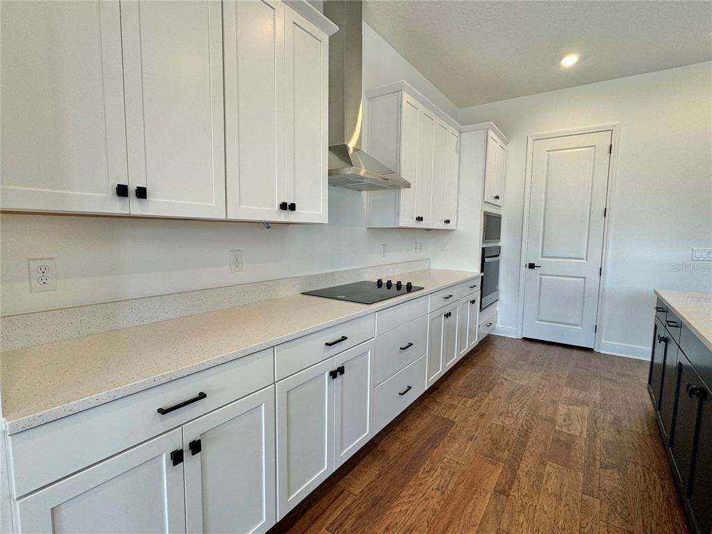 Leggett Aly, Orlando, FL 32827 #1