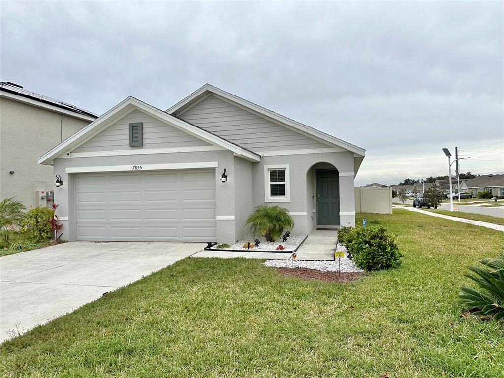 Davie Ray Dr, Zephyrhills, FL 33540