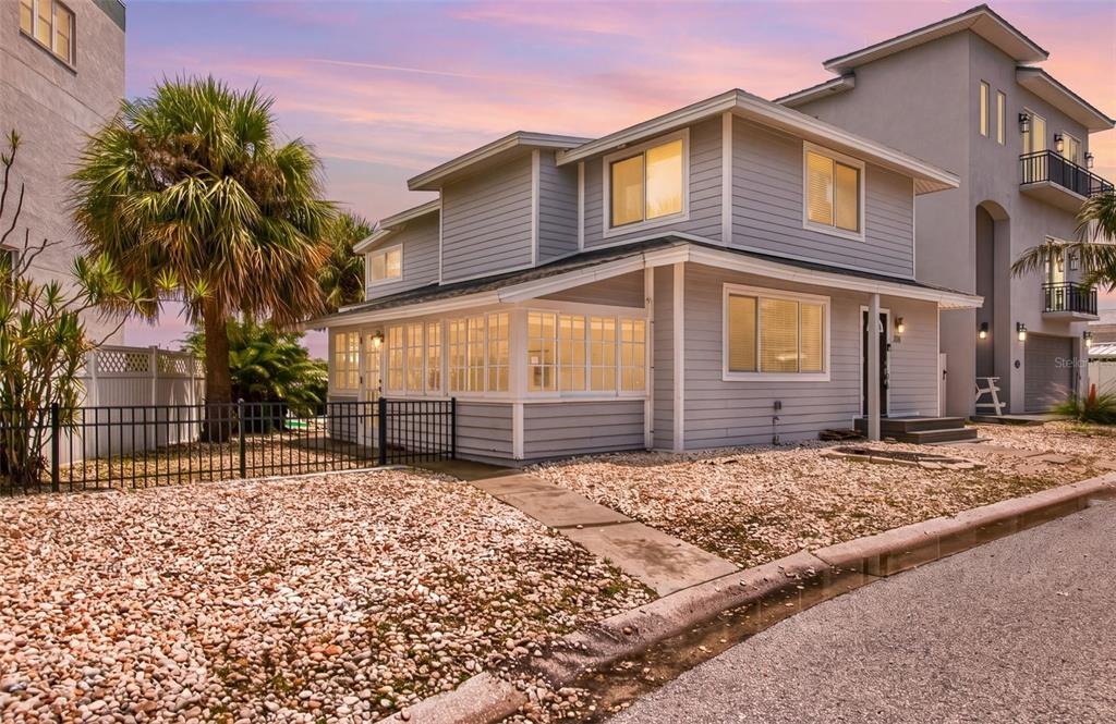 Bay Plz, Treasure Island, FL 33706