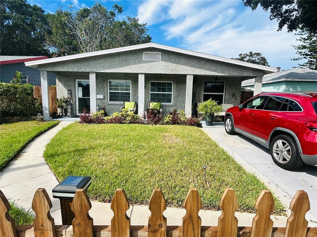 14th Ave, Saint Petersburg, FL 33711