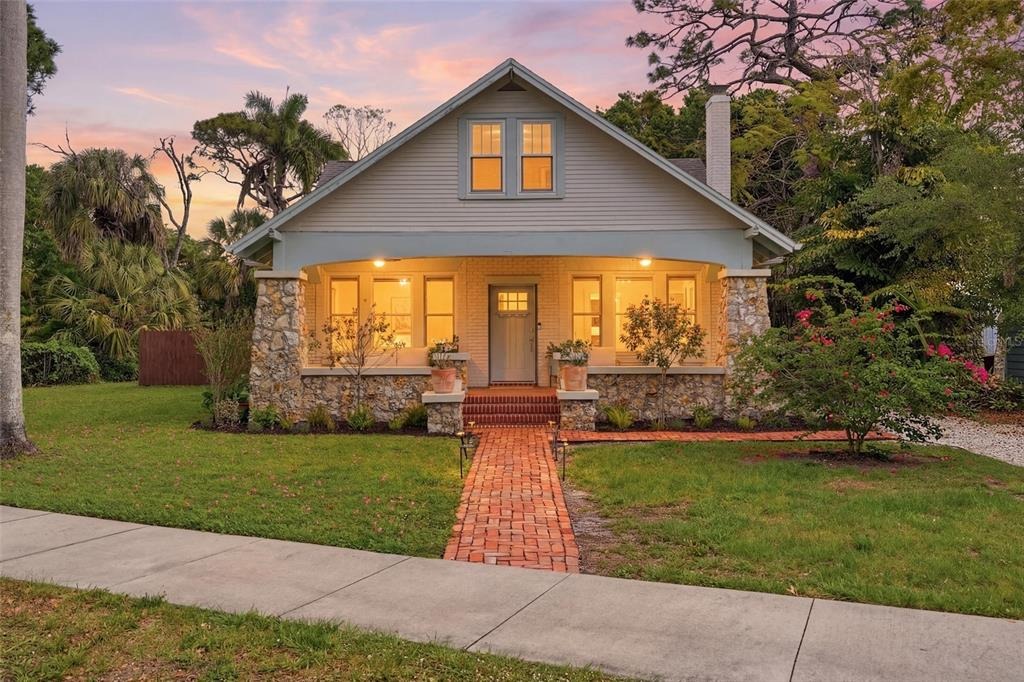 Barcelona Ave, Fort Myers, FL 33901