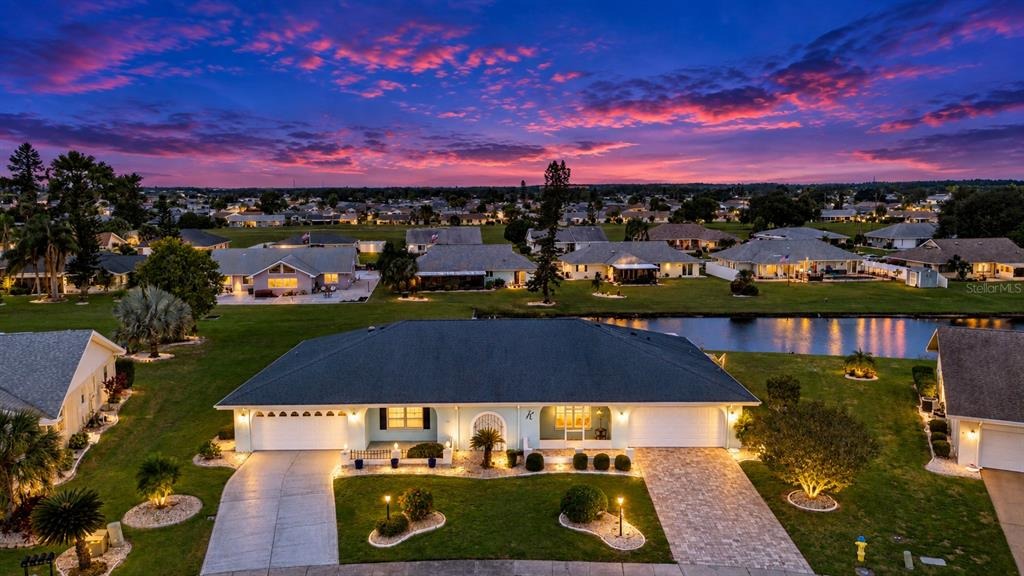 Bluewater Dr, Sun City Center, FL 33573