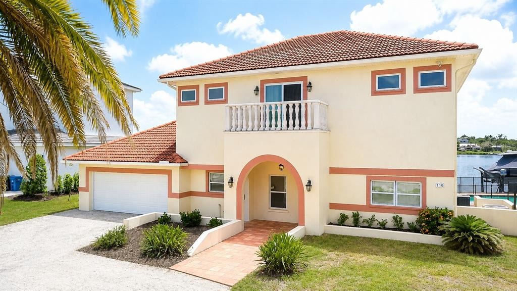 Key Way, Nokomis, FL 34275