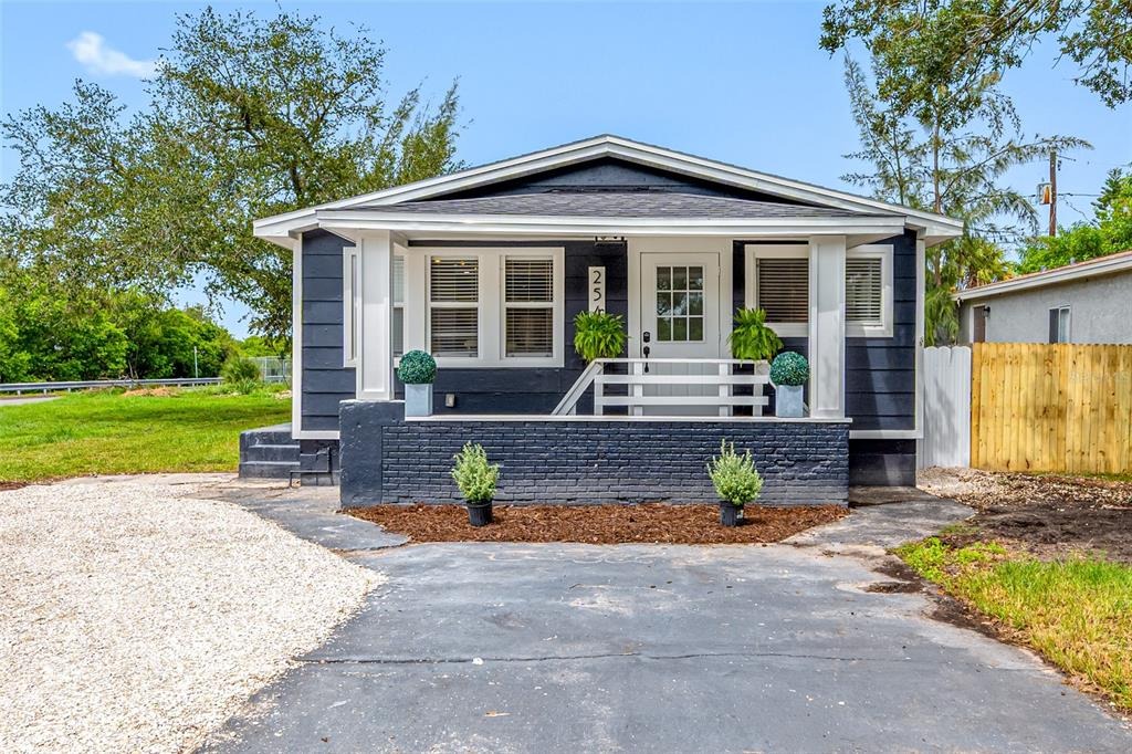 Kingston St, Saint Petersburg, FL 33711