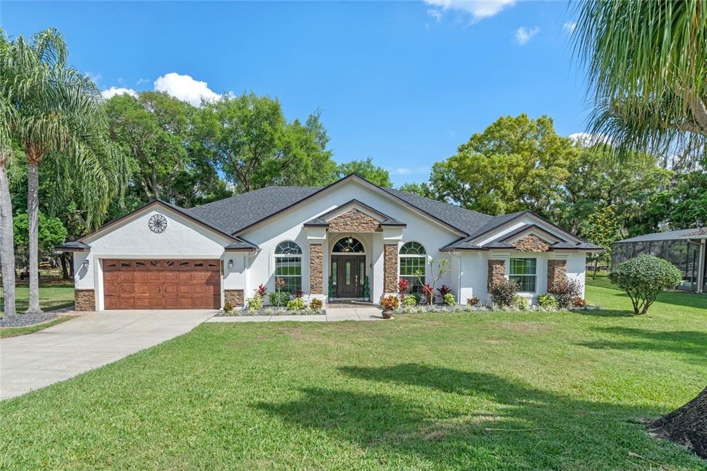Lyons Ct, Clermont, FL 34711