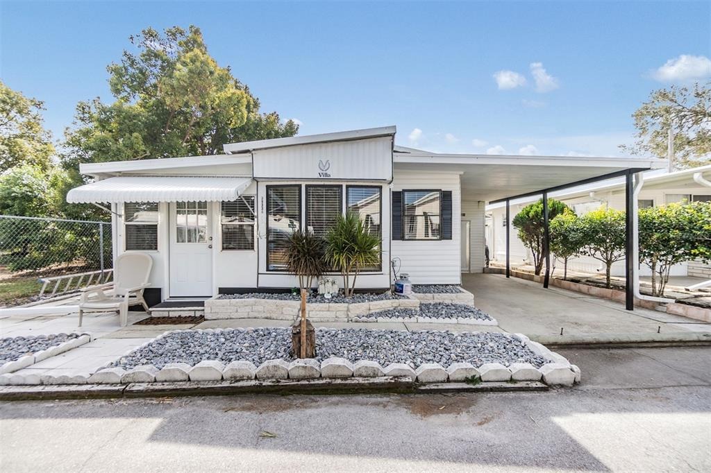 Maher Dr, Zephyrhills, FL 33542