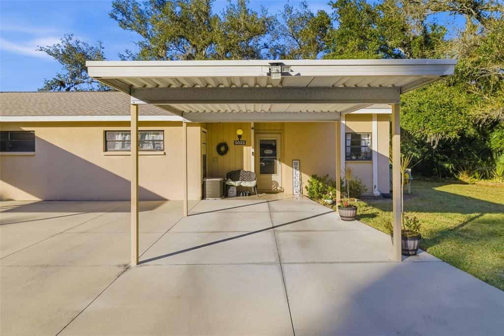 Village Gardens Dr, Sarasota, FL 34234