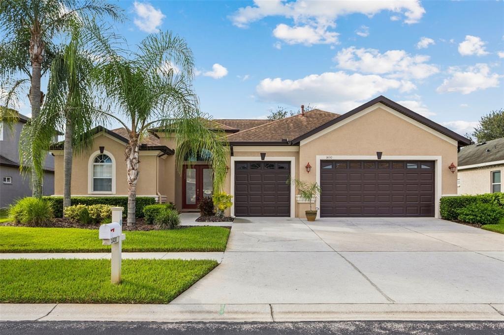 Beaconsfield Dr, Wesley Chapel, FL 33543