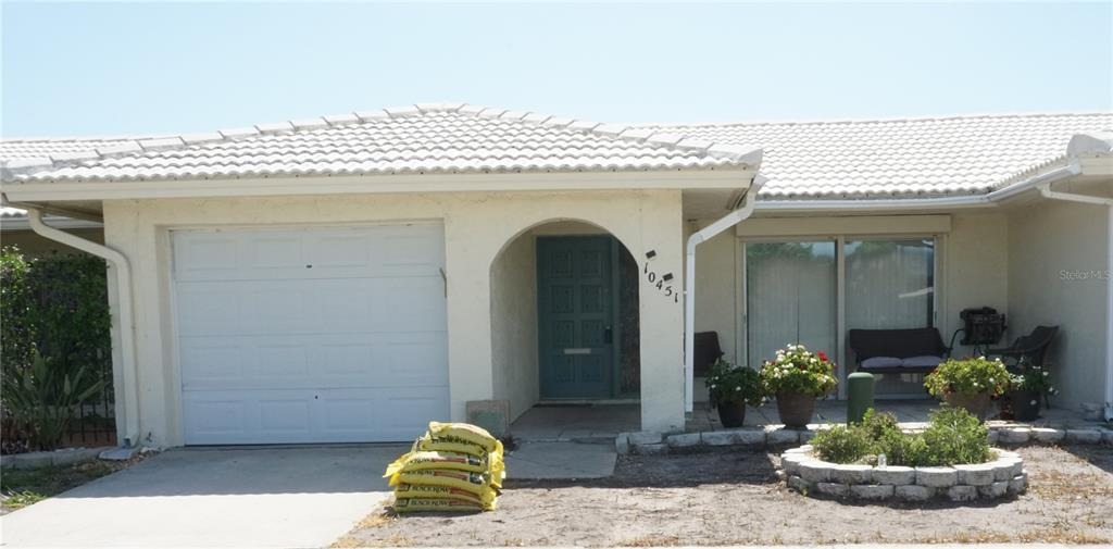 Azalea Park Dr, Pinellas Park, FL 33782