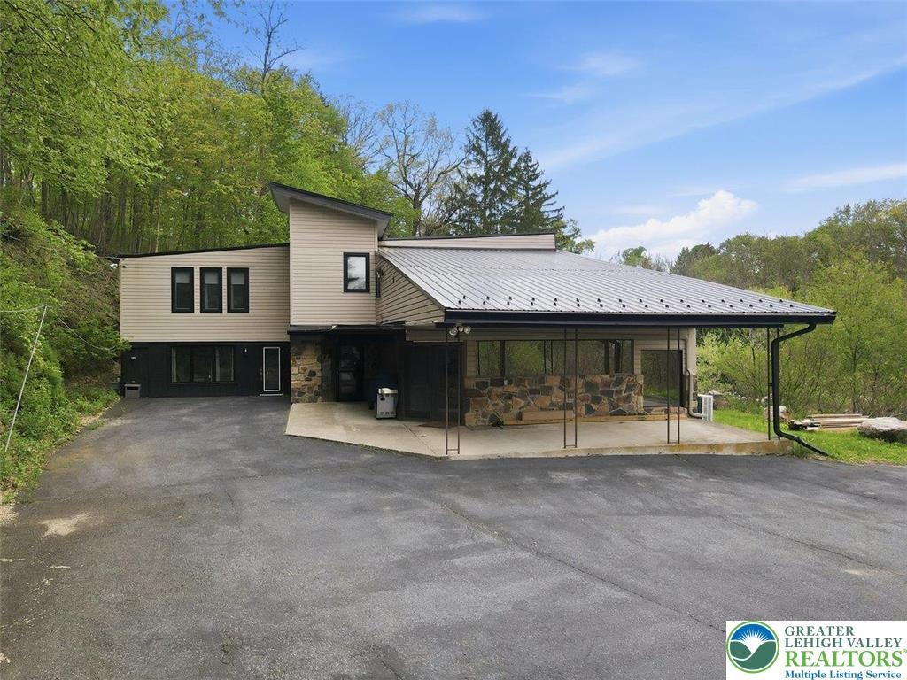 Mulberry Rd, Fogelsville, PA 18051