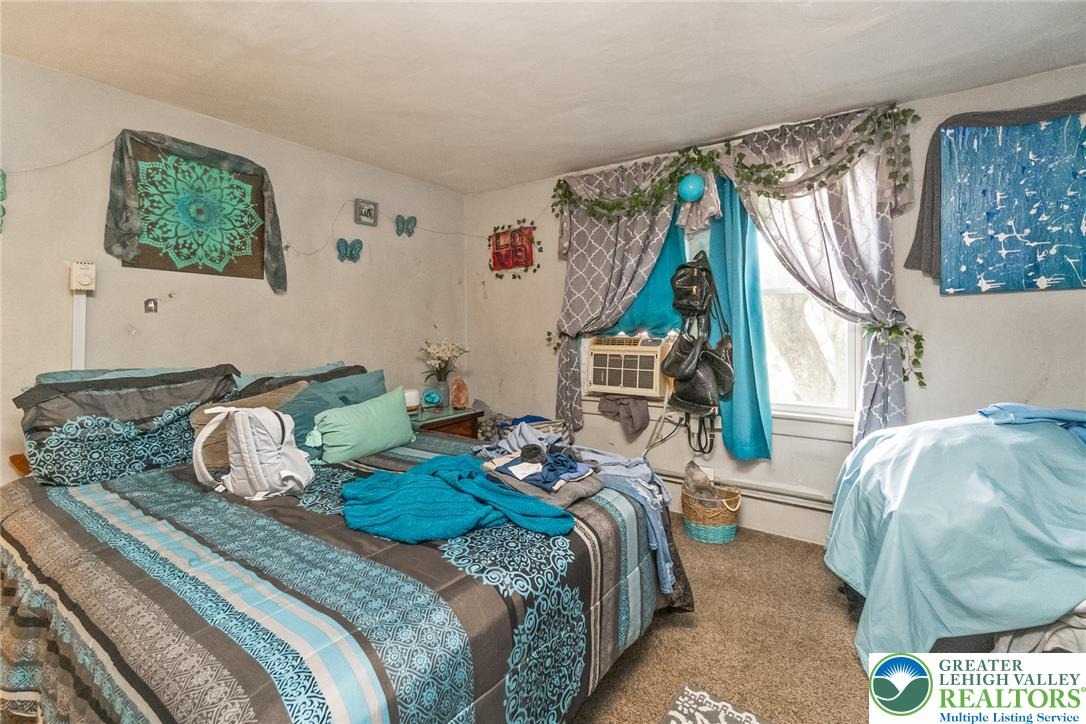Jones St, Lansford, PA 18232
