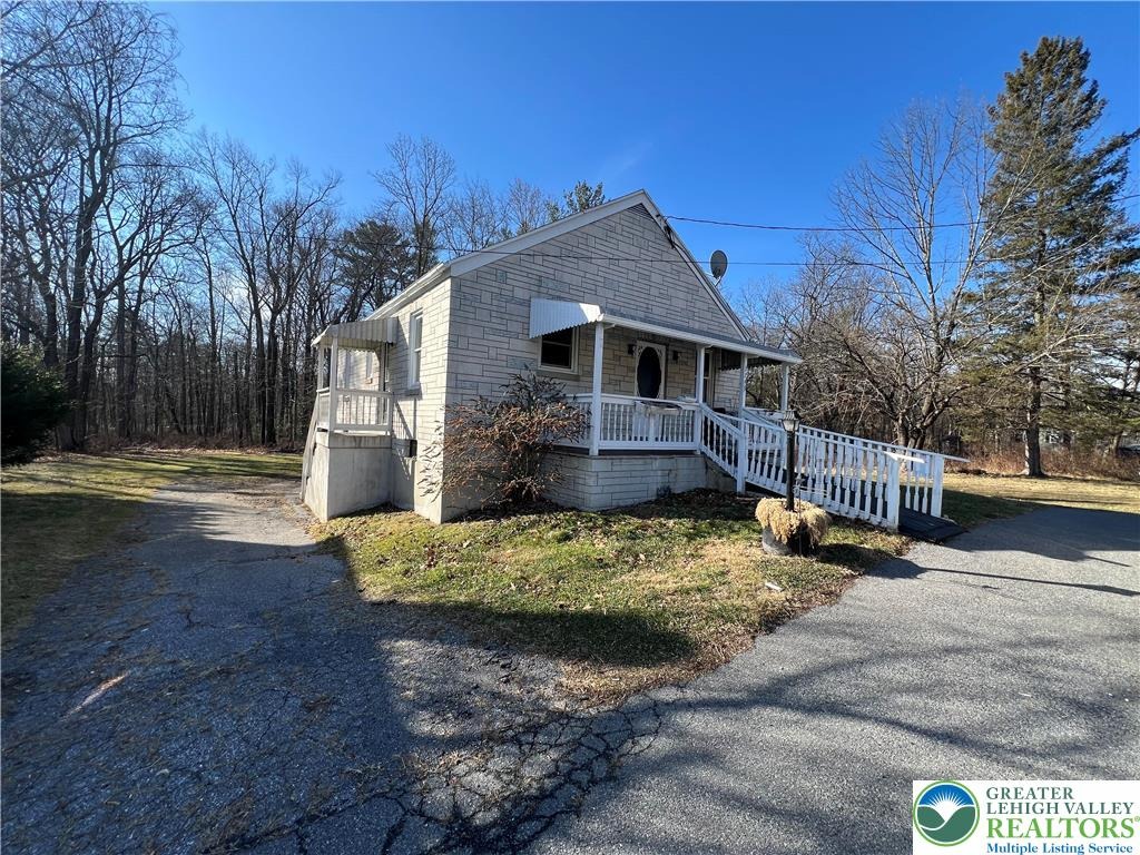 Mountain View Dr, Danielsville, PA 18038