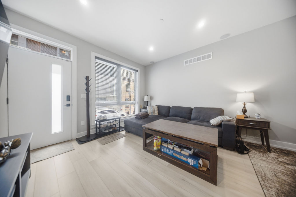 Randolph St, Philadelphia, PA 19122 #1