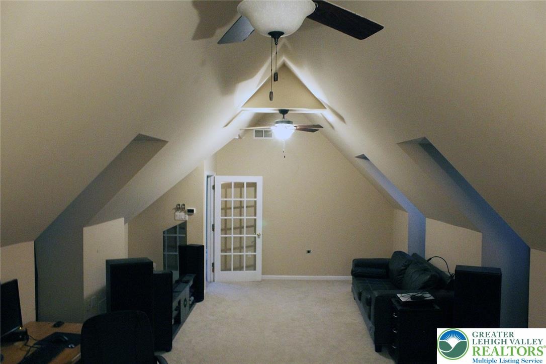 Scenic Dr, Danielsville, PA 18038