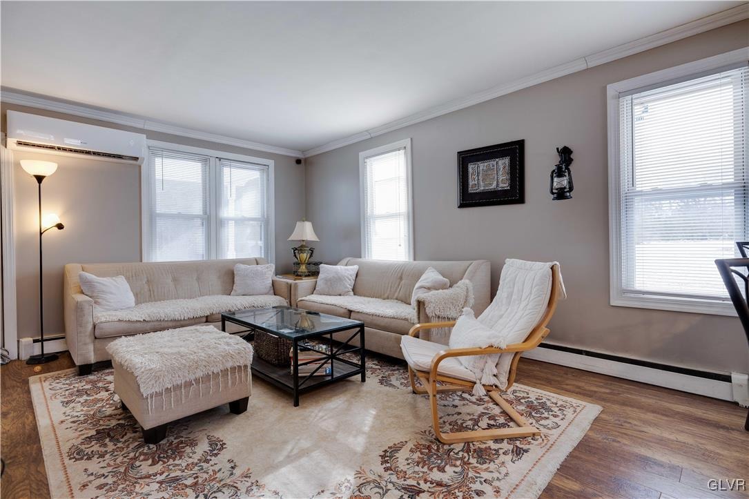 Carlton Rd, Mount Pocono, PA 18344