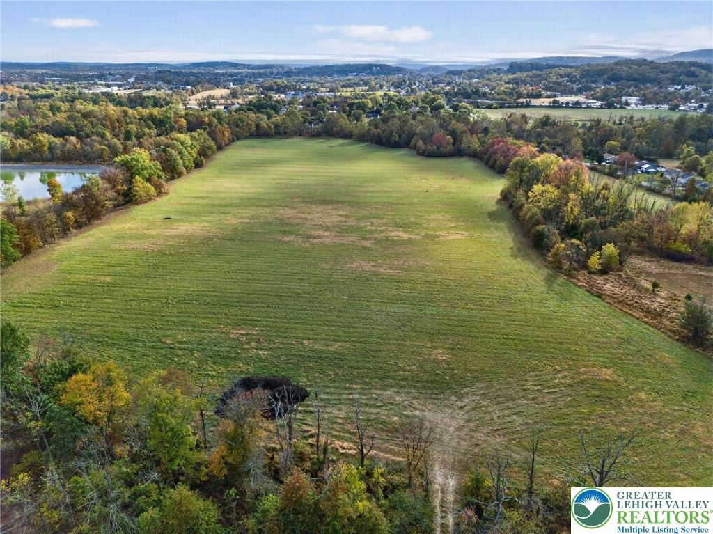 Spring Garden Dr, Bechtelsville, PA 19505 #1