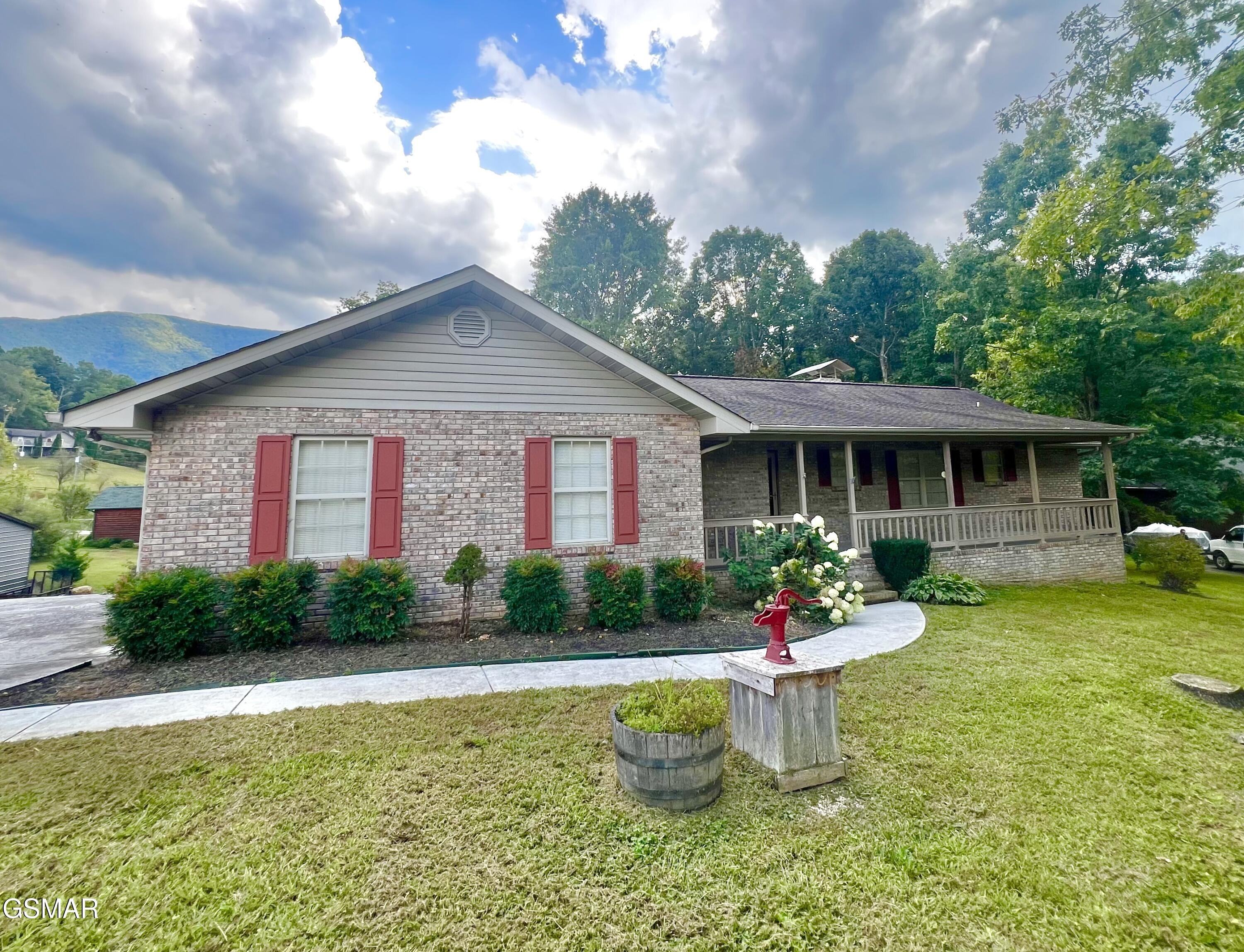 Boxwood Ln, Sevierville, TN 37862