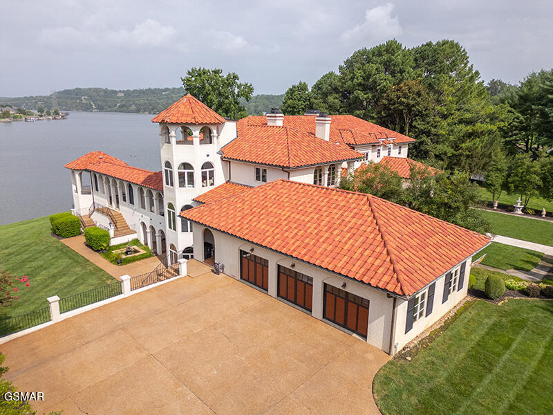 Inlet Dr, Knoxville, TN 37922
