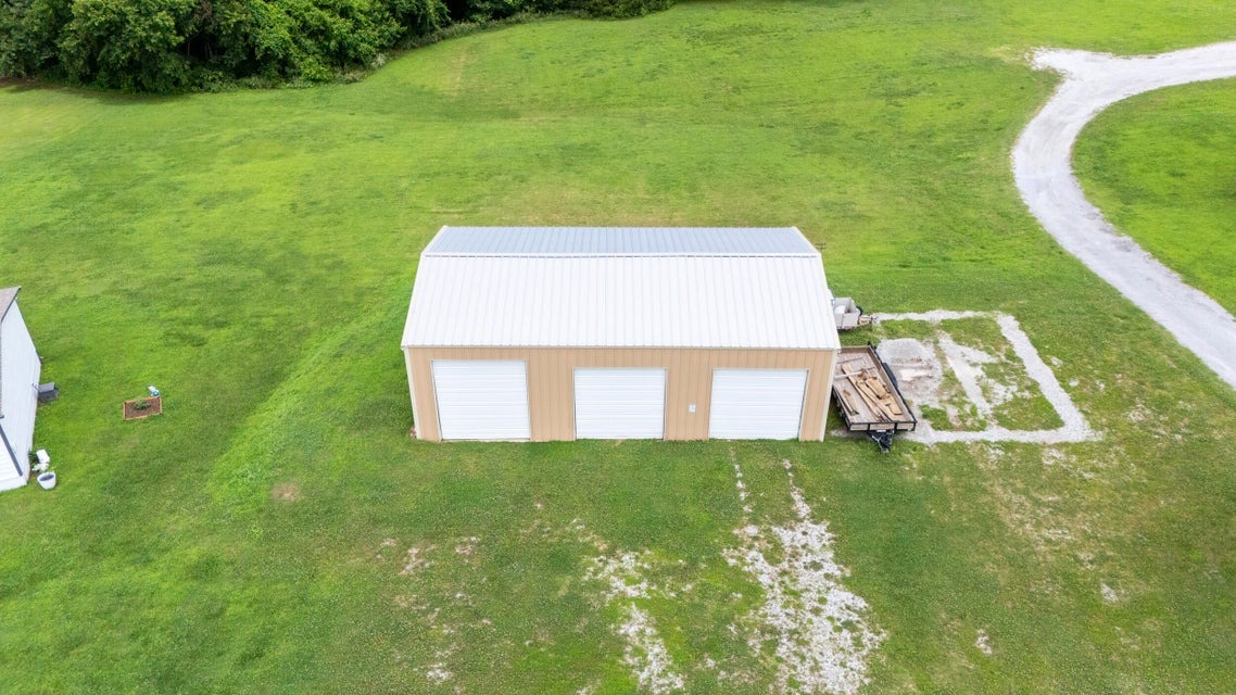 389 Rd, Jay, OK 74346