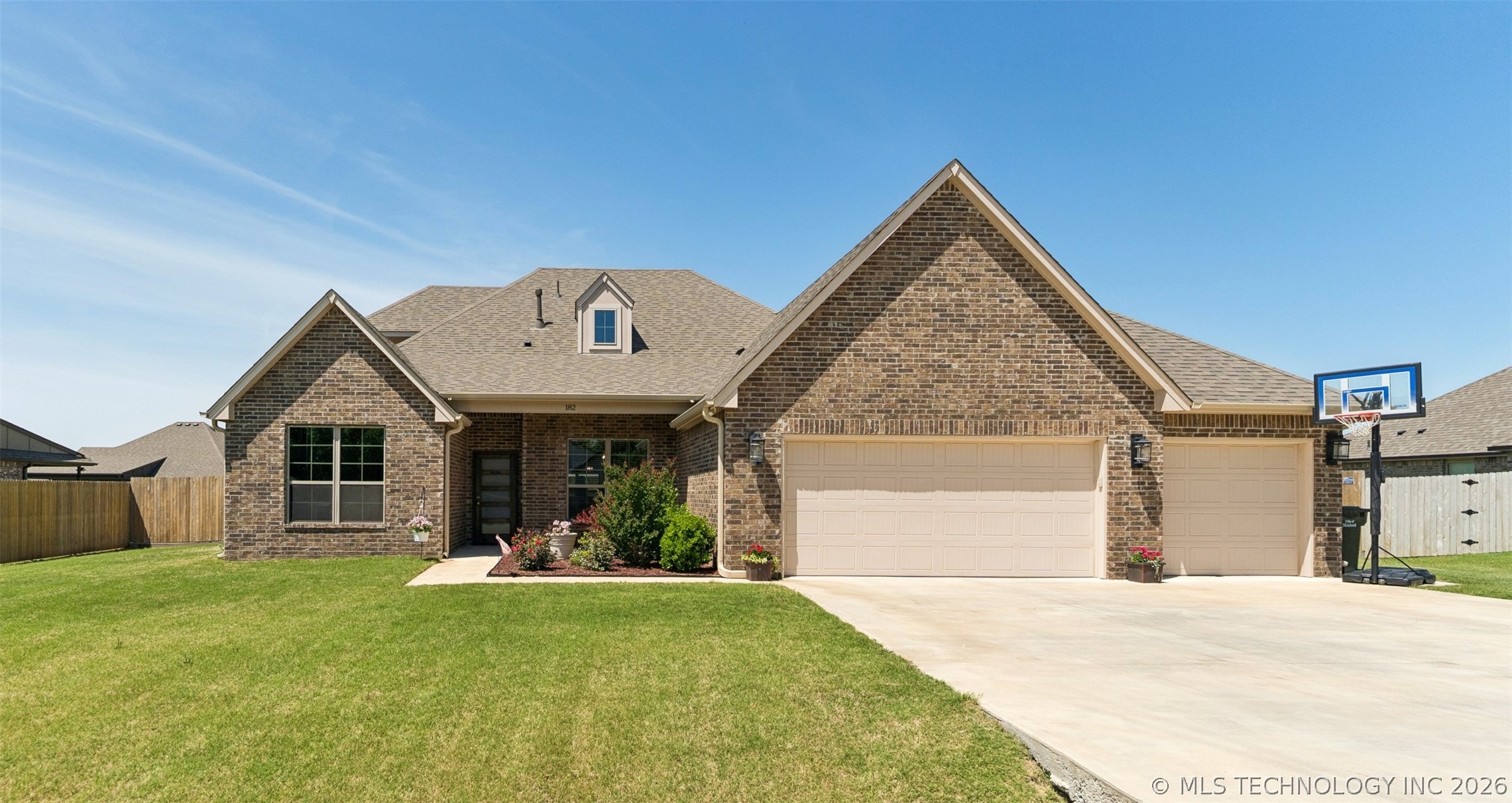 Phillips St, Skiatook, OK 74070