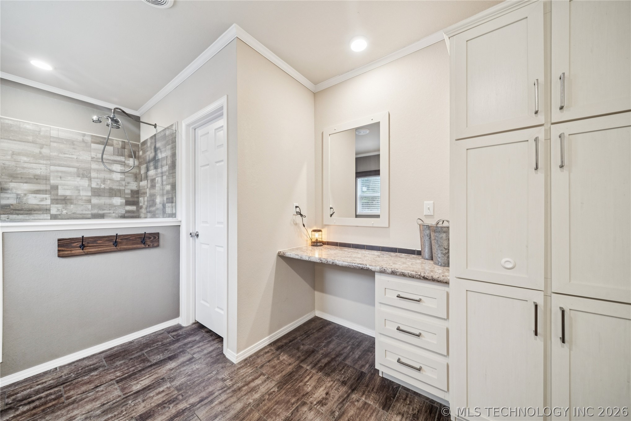 690 Rd, Hulbert, OK 74441