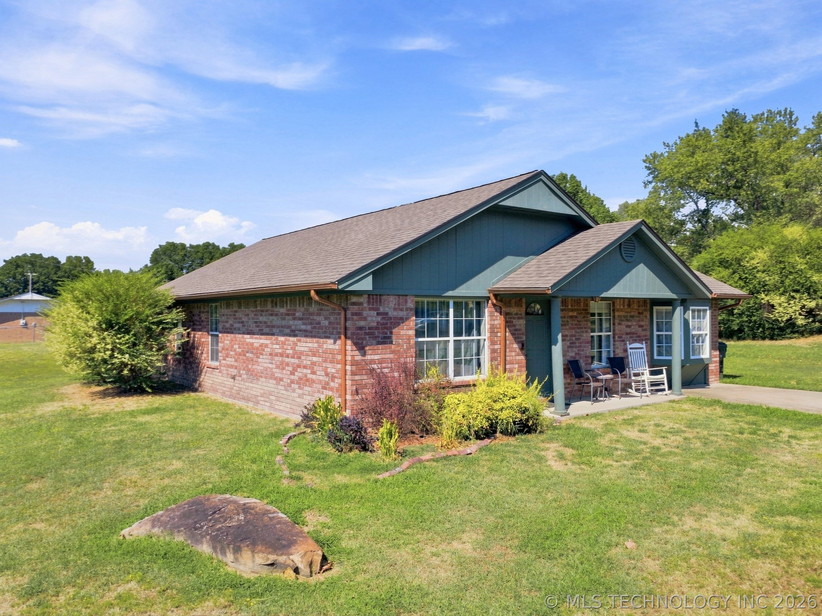 Pine St, Henryetta, OK 74437 #1