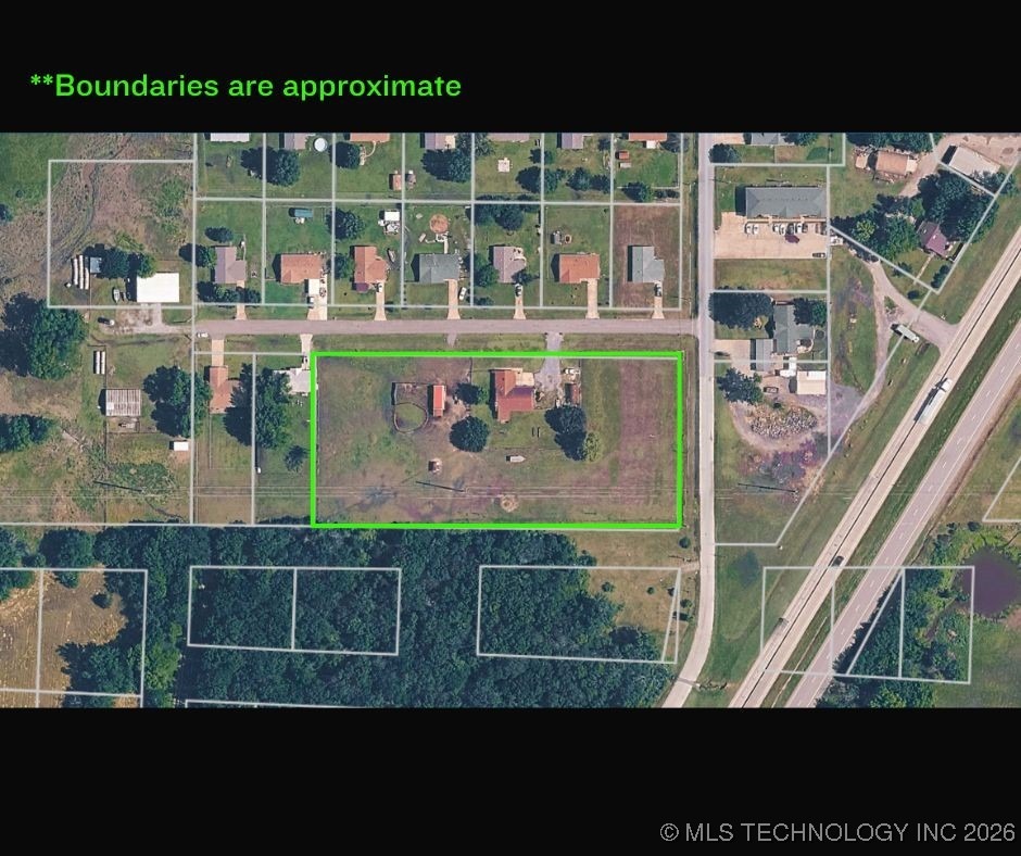 14th St, Wagoner, OK 74467